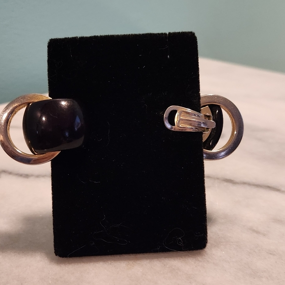 Vintage 90's Clip on Earrings - Picture 2 of 3